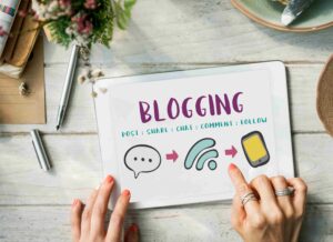 what is blogging