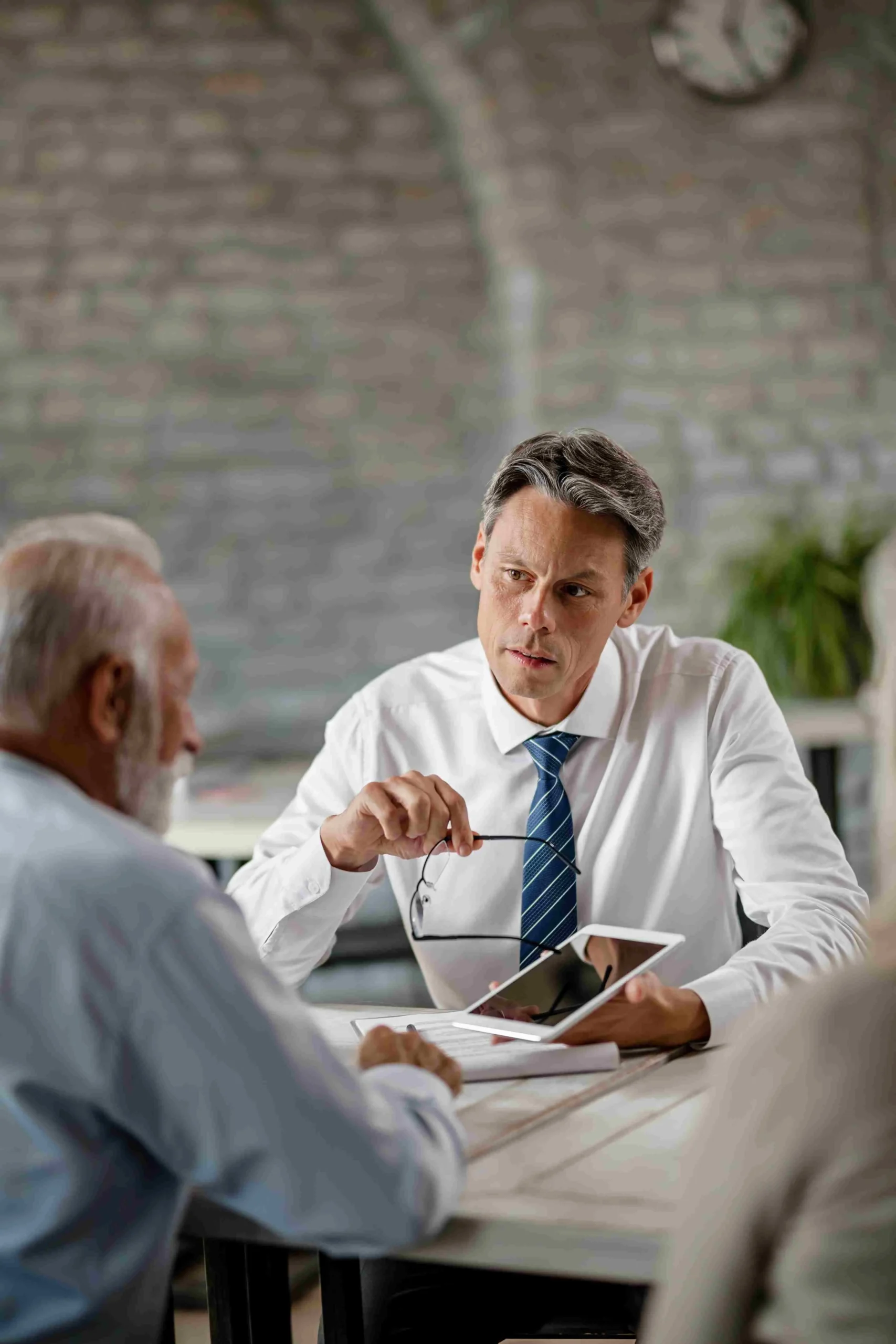Insurance broker market size